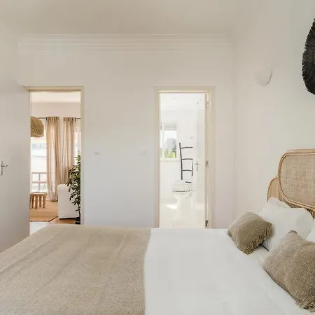Casa Boma - Lighting With Private Balcony - Campolide I * Lisbona