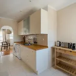 Casa Boma - Lighting With Private Balcony - Campolide I Lisboa