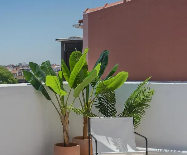 Casa Boma - Lighting With Private Balcony - Campolide I *